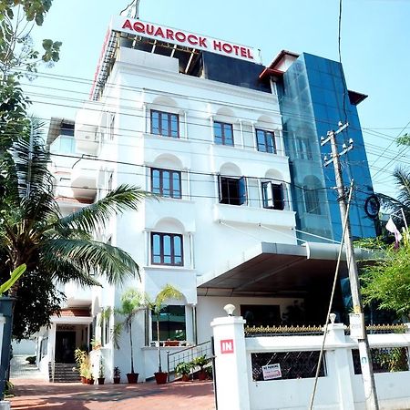 Aquarock Hotel Kazhakuttam Exterior foto